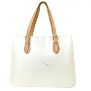 Louis Vuitton Brentwood Shoulder Bag Monogram Vernis Perle Enamel